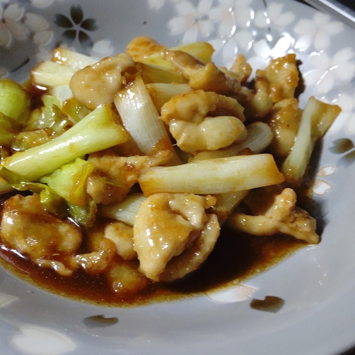鶏皮とねぎの甘辛炒め